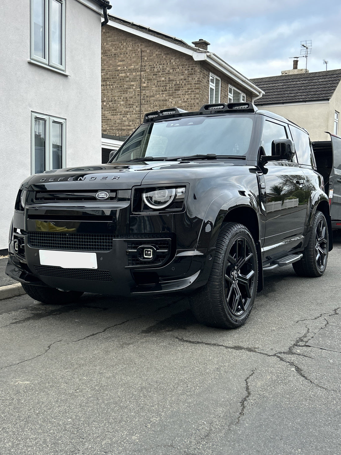 Defender 90 Gloss Enhancement & Ceramic Protection - A Lincolnshire Detailing Case Study